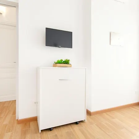 Cuore Di And Free Parking 圣雷默