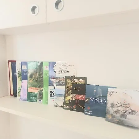 Cuore Di And Free Parking 圣雷默